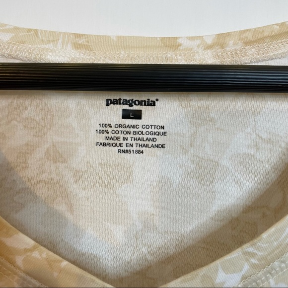 Patagonia Cotton Floral Long-sleeve, size L - Picture 3 of 3